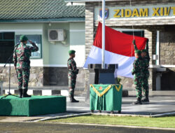 Satbrimob Polda Kalbar bersama TNI Laksanakan Upacara Hari Kesadaran Nasional di Mako Zidan XII/TPR