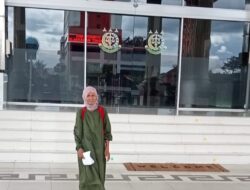 Viral! Seorang Nenek Datangi Kantor Kejati Kalbar Tanyakan Laporannya 