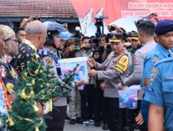 Panglima TNI dan Kapolri Bersinergi Wujudkan Pemilu Damai, Gelar Bhakti Sosial dan Kesehatan