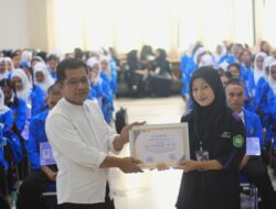 Kenalkan Lingkungan Kampus, PBSI IKIP PGRI Pontianak Gelar Ospek Prodi Kepada Mahasiswa Baru