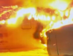 Detik-detik Pesawat Japan Airlines terbakar saat mendarat di Haneda Tokyo