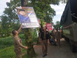 Diduga Melanggar Aturan, Satpol PP Pontianak Tertibkan 400 Baliho di Pohon