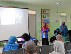 Gelar Penyuluhan MP ASI Kaya Protein Hewani dan Bagi Telur Gratis Untuk Cegah Stunting