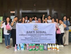 Bakti Sosial Pengurus Cabang HIKMAHBUDHI Kota Pontianak di Panti Sosial Tresna Werdha Puspa Mulia Dharma Kalbar.
