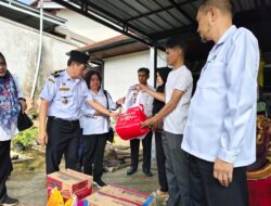 Pemkot Bantu Sandang dan Pangan Korban Kebakaran Gg Kurnia Sari
