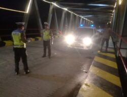 Polsek Ngabang bersama Satlantas Polres Landak lakukan Patroli, Tindak Tegas Perang Sarung