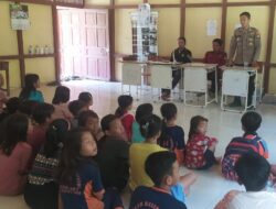 Bangun Generasi Bebas Bullying: Polsek Belitang Hulu Gelar Sosialisasi di SDN 14 Mengaret
