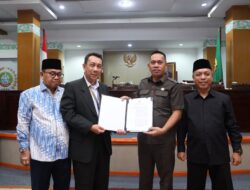 Serahkan Rekomendasi, DPRD Tanggapi LKPJ Wali Kota