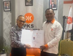 Dukungan Semakin Kuat, Dr Herman Hofi Kembalikan Berkas Pendaftaran Formulir ke PKS