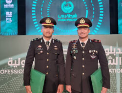 Dua Anggota Dapat Pin Emas dari Kapolri Atas Prestasi Saat Pendidikan di UEA