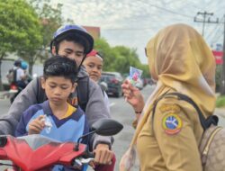 Hari Anak Nasional, Dinsos Bagikan Promosi Edukasi di Berbagai Titik