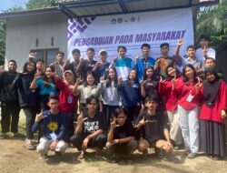 Mahasiswa Universitas PGRI Pontianak Prodi Bahasa dan Sastra Indonesia Gelar Bakti Sosial Di Desa Sekilap Kabupaten Landak