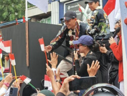 Meriah, Veddriq Dielu-elukan Warga Pontianak