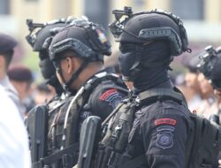 Polda Kalbar Gelar Apel Kesiapan OMP Kapuas 2024 untuk Pengamanan Kampanye Pilkada Cagub dan Cawagub