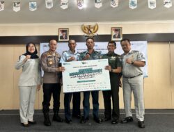 Dukung Pendidikan Berkualitas, Jasa Raharja Serahkan Bantuan Dana Pendidikan Perguruan Tinggi Bagi Putra-Putri TNI/Polri