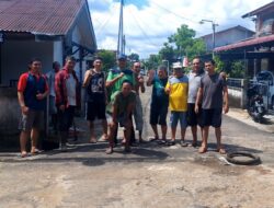 Warga Kompleks BTN Teluk Mulus Gelar Gotong Royong, Pererat Kebersamaan