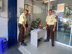 Ciptakan Rasa Aman dan Nyaman Babinsa Kratonan Sambangi Security Di Wilayahnya