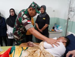 Memastikan Penanganan Kasus Terus Berjalan, Pangdam XII/Tpr Jenguk Ojek Online Korban Pemukulan