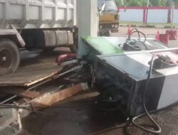 Viral! Truk Tabrak Mesin SPBU, Diduga Berebut Solar Subsidi di Teluk Bakung