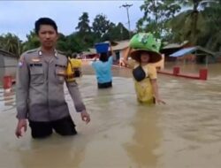 Bhabinkamtibmas Polsek Marau Laksanakan Pengecekan Warga Terdampak Banjir