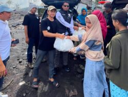 YALPK GROUP Salurkan Ratusan Paket Kebutuhan Pokok untuk Korban Erupsi Semeru di Supit Urang