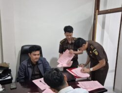 Polres Buru Selatan Serahkan Tersangka Alias Dino Ke Kejari Buru, Berkas Segera Disidangkan