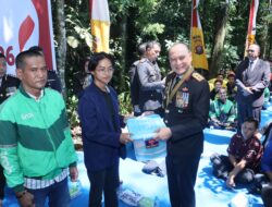 HUT Bhayangkara ke-80, Polda Kalbar Gelar Syukuran di 10 Lokasi dan Salurkan 885 Paket Bansos