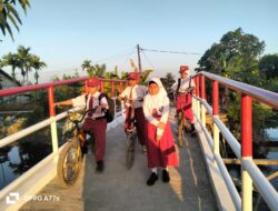 Wujud Kepedulian TNI AD Kodim 1207/Pontianak Perbaiki Jembatan Perintis Garuda di Kubu Raya