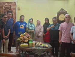 Ketua RW 06 (Hj .Wiwik P Heriningsih SE) adakan Silaturahmi Tema Gotong royong Lingkungan