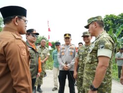 Dandim 1208/Sbs Dampingi Pangdam XII/Tpr Hadiri Peresmian 3.395 Jembatan TNI-Polri dan 3000 Titik Air Bersih TNI AD Secara Virtual di Sambas