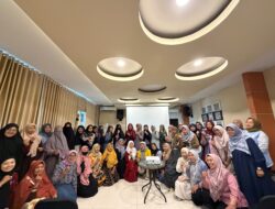 Arda Fitriana Berbagi Strategi Bisnis dari Rumah di Komunitas Akademi Bunda Pintar
