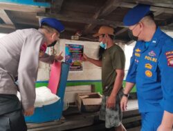 Asap Mengintai, Ditpolairud Polda Kalbar Turun ke Pelabuhan: Masker Gratis Dibagikan, Keselamatan Pelayaran Diperketat
