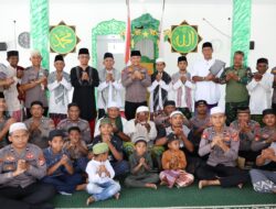 Kapolres Buru Gelar Jumat Keliling Di Masjid An-Nur Jikumerasa, Ajak Masyarakat Jaga Kamtibmas dan Manfaatkan Layanan 110
