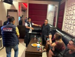 Polisi Temukan Pesta Miras saat Razia Cafe dan Tempat Hiburan Malam di Pacitan
